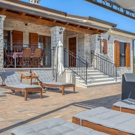 Vakantiehuis Holiday Elida By Interhome